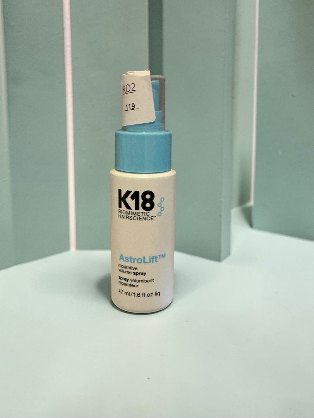 K18 AstroLift Repairative Volume Spray in Light Blue